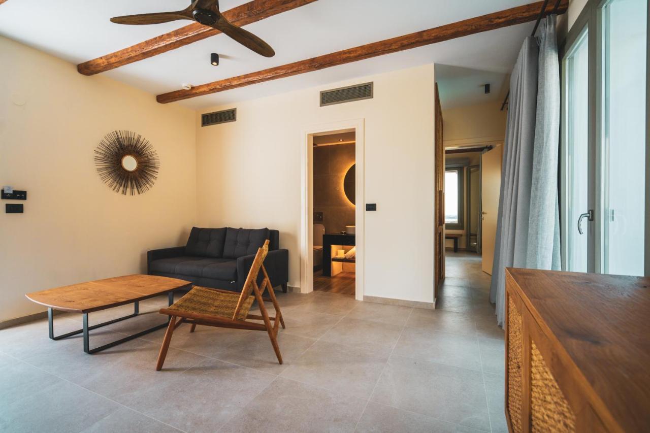 Kouros Blanc Resort & Suites Pounda Ngoại thất bức ảnh