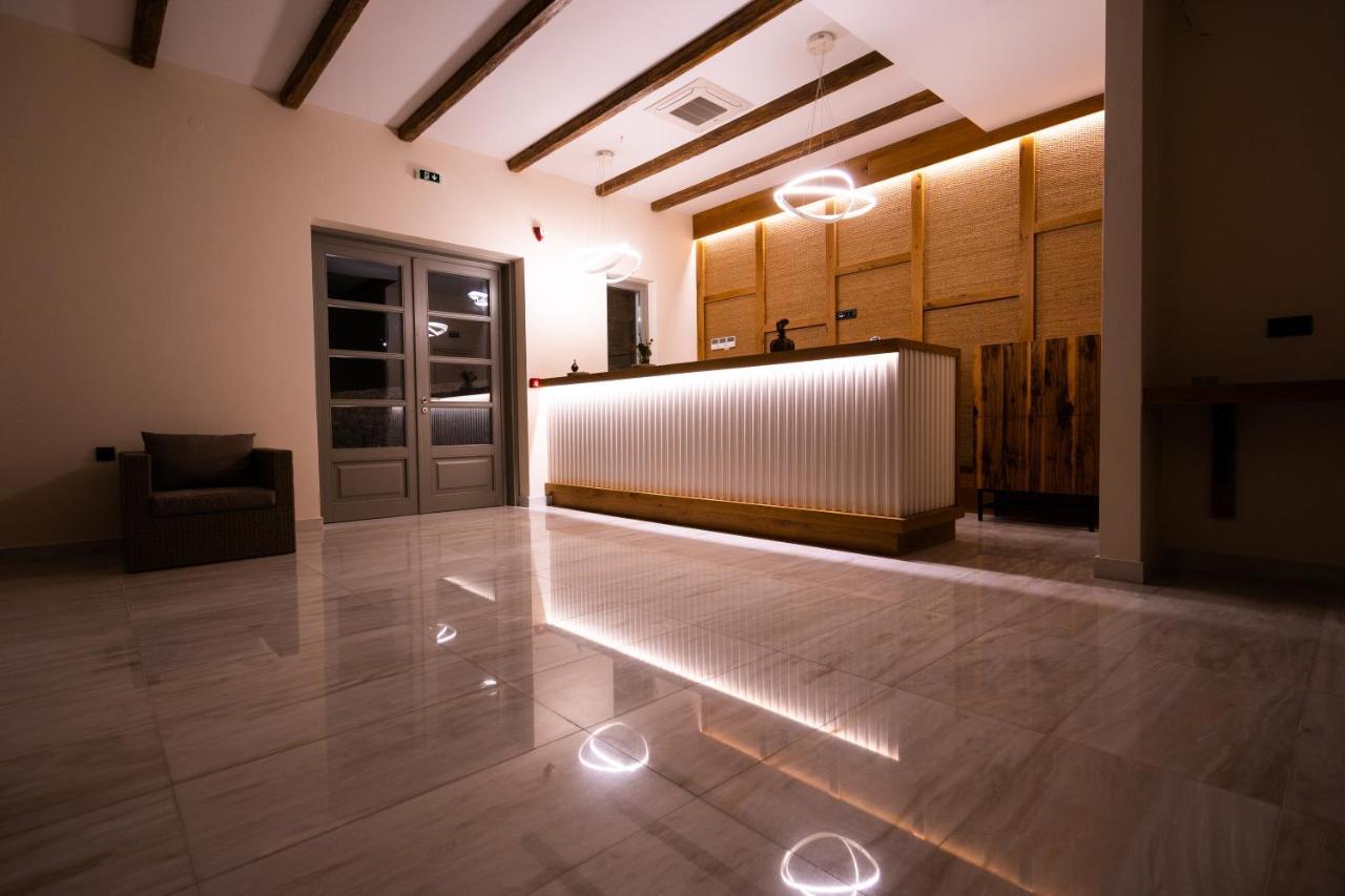 Kouros Blanc Resort & Suites Pounda Ngoại thất bức ảnh
