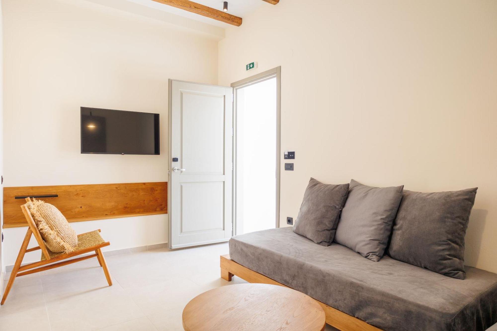 Kouros Blanc Resort & Suites Pounda Phòng bức ảnh